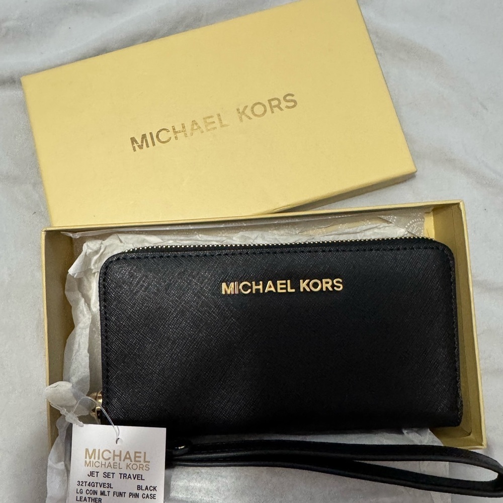 Michael Kors Black Wristlet - Picture 2 of 4